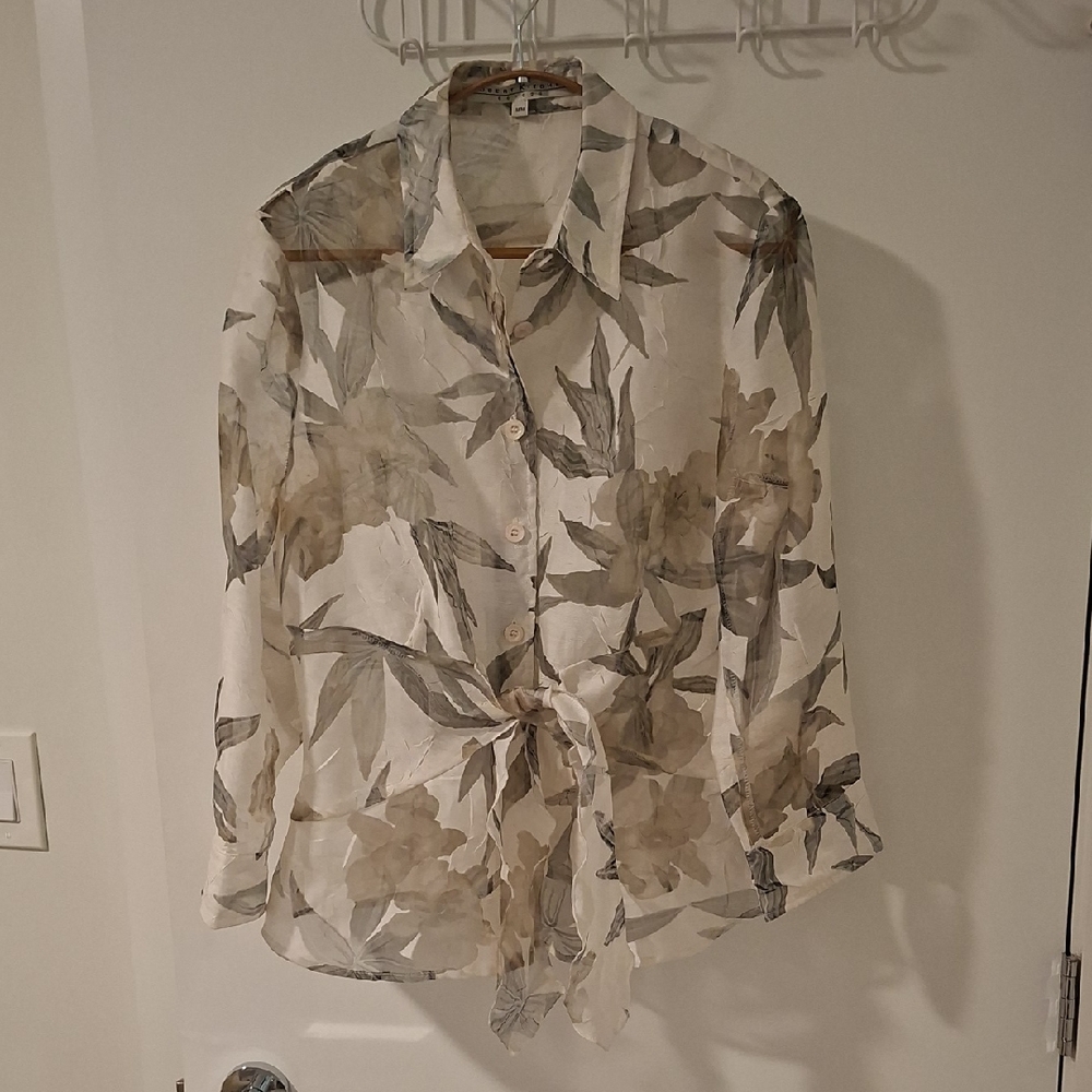 Cream & Taupe Robert Kitchen Sheer/Gauzey Floral Tie-Front Blouse (Size M)